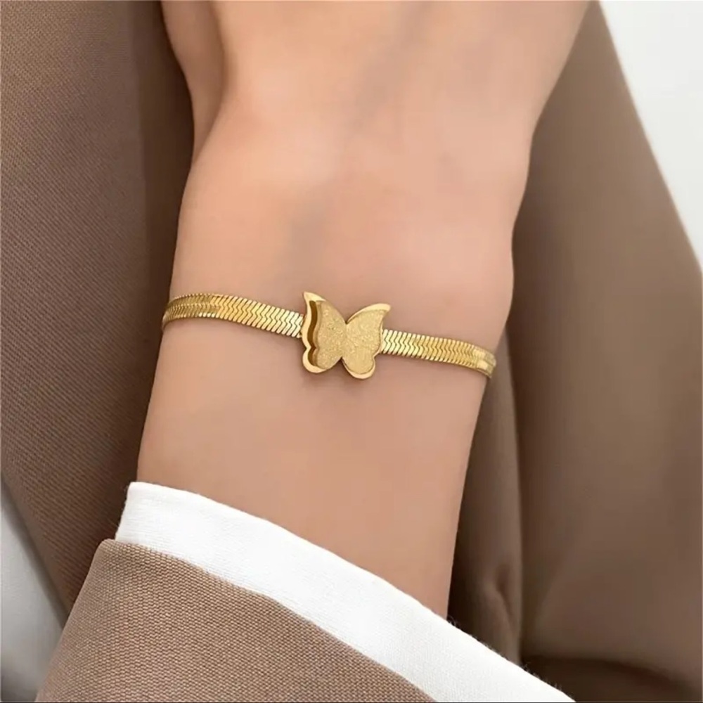 1pc Fashion Stainless Steel Frosted Butterfly Snake Bone Chain Bracelet